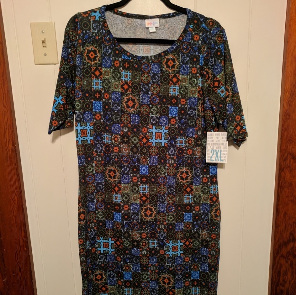 2XL Julia Lularoe